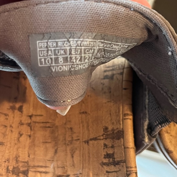 Vionic Pepper Ruched Wedge Sandals - Picture 12 of 15